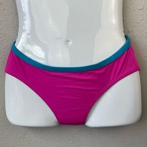 NWOT Nike Swim Bottoms Size YL